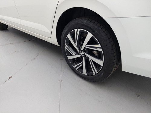 Volkswagen Virtus 1.0 200 TSI HIGHLINE AUTOMÁTICO