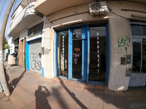 Imagen 1 de 4 de Local A La Calle En Venta En Haedo