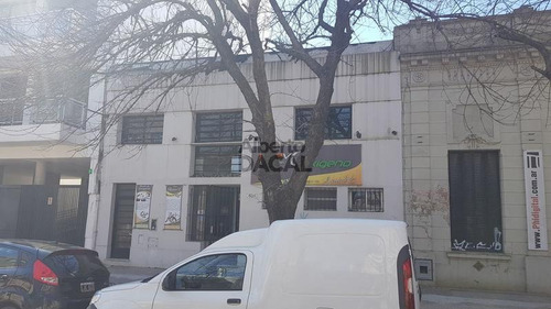 Local - La Plata