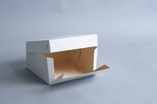 Imagen 2 de 2 de Caja Mediana 18x18x10 Cm (x 50u.) Tortas Postres Sandwich Lunch Regalos - Bauletto