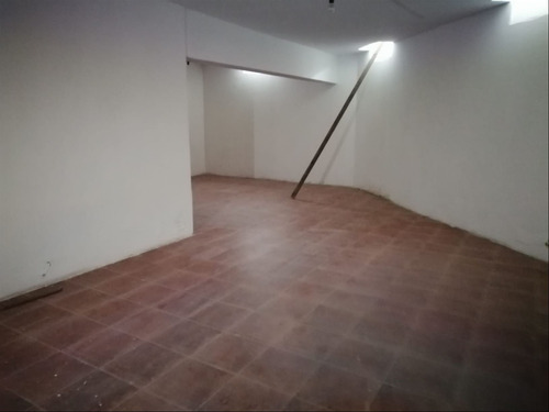 J.s: Local Comercial, Venta, Goes, 1 Dormitorio