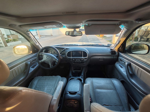 Sequoia 2002 V8 4.7l 4x4 Palanca Al Piso (high Y Low) Placas