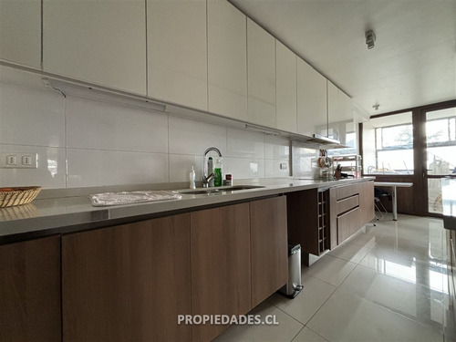 Departamento En Venta De 4 Dorm. En Lo Barnechea