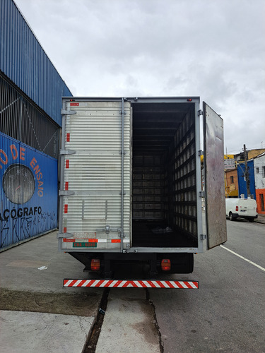 Ford Cargo 815 E Unico Dono Baixo Km Ano 10 Com Bau