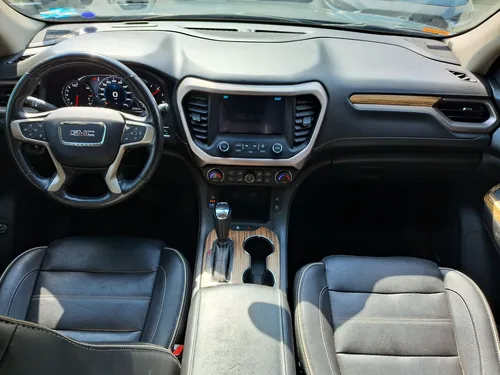 GMC Acadia 3.6 Denali V6 Piel 7 Pas. Awd At