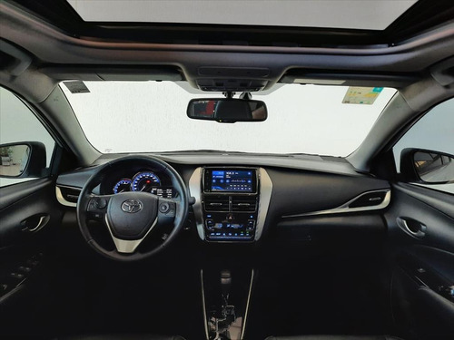 Imagem 8 de 12 de Yaris 1.5 16v Flex Sedan Xls Multidrive