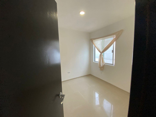 Casa En Venta-montes Fersen, Lomas Del Refugio , 37358 León De Los Aldama, Gto (21528477050)