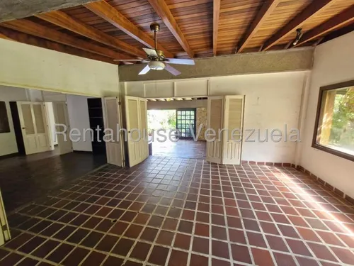 Casas En Venta Mls #25-12512