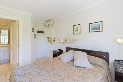 Encantador Departamento De 3 Dormitorios Ideal Para Vivir Todo El Año!!- Ref: 2082