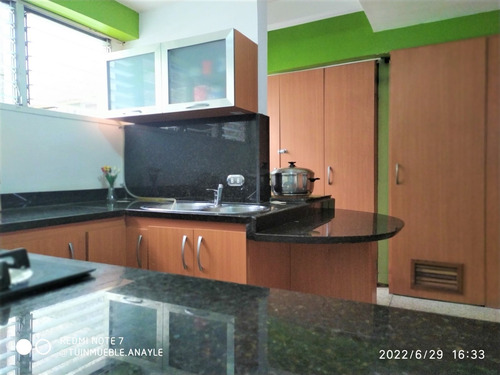 Imagen 8 de 18 de Vendo Apartamento 100m2 4h/2b/1p El Cafetal 5290