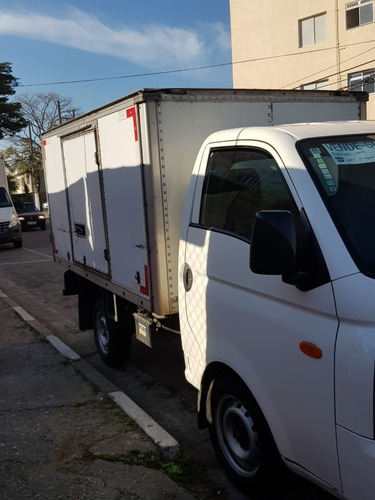 Imagem 10 de 11 de Hyundai Hr 2011 2.5 Rs Longo S/ Carroceria Tci 2p