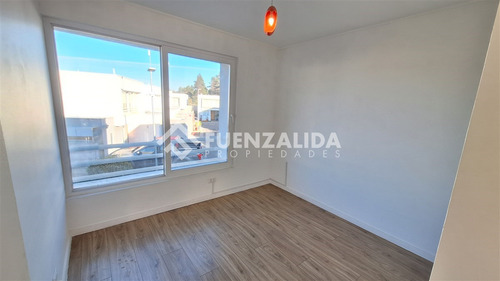 Casa En Venta De 4 Dorm. En Puente Alto, Ymg