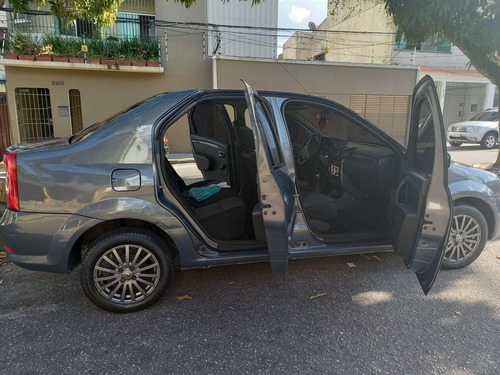 Renault Logan 2013 1.6 Expression Hi-power 4p
