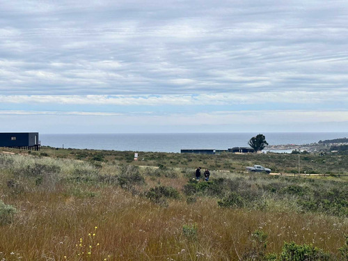 Sitio Con Rol Y Vista Al Mar En Condominio (69029)