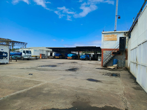 Terreno Catia La Mar. 3030mts. Todo Los Servicios.
