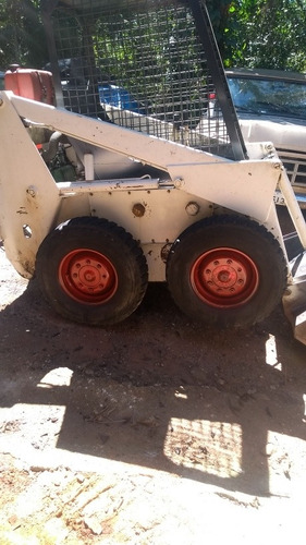 Bob Cat 711 Trator Motor 2 Cilindro