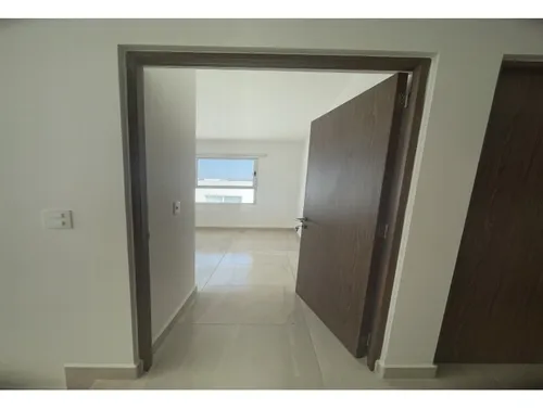 Condominio Vitara, El Marques Queretaro, Casa Club, Alberca, Gym, Accceso Controlado, Vigilancia 24/7, Amplios Espacios, Acabados De Lujo, No Dejes Pasar Esta Oportunidad !!!