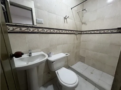 Venta Casa Bifamiliar Con Local En La Floresta Cali
