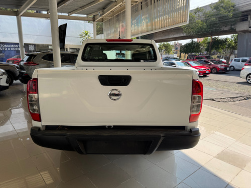 Nissan NP300 2.5 Doble Cabina S Aa Pack Seg Mt
