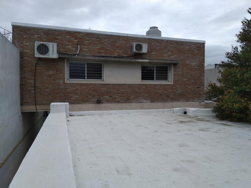 Imagen 14 de 14 de Casa Interna Unica Pasillo - Amplia Con Patio Y Terraza - Retasada!