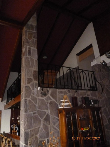 Parcela Con Casa En Venta En Lo Barnechea