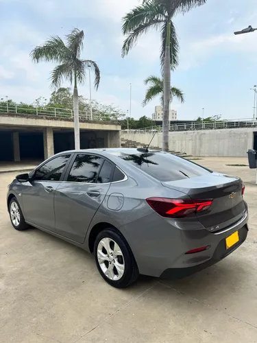 Chevrolet Onix 1.0T Premier Sedan At