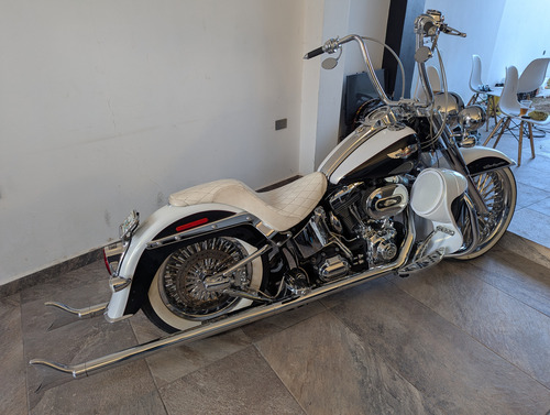 Harley Davidson Softail Deluxe
