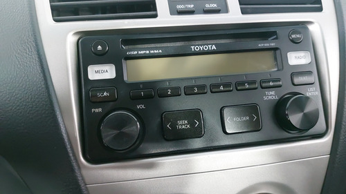 Toyota Yaris 1.5 SEDAN PREMIUM MT