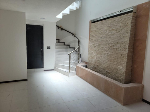 Casa En Venta En Pachuca 3 Recámaras
