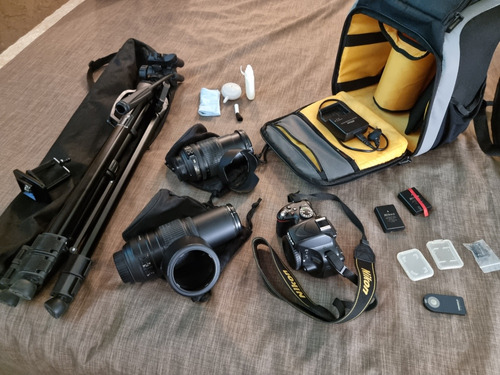 Camara Reflex Nikon D5100, Pocos Disparos, Accesorios Varios