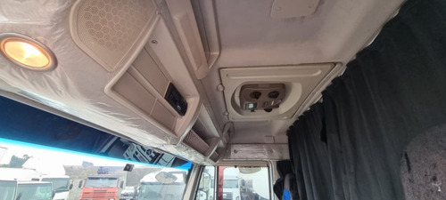 Imagem 11 de 15 de Iveco Stralis 440 6x2 2016/17 0276808km (380, 420) (4744)