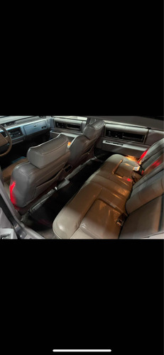 Cadillac Deville,