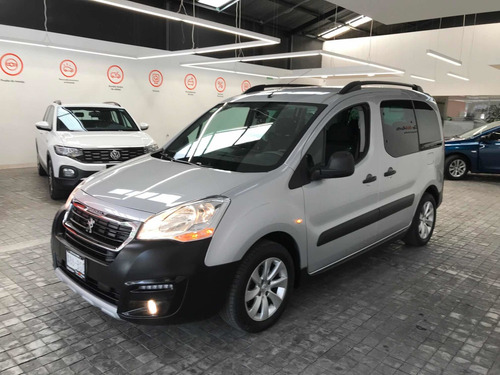 Imagen 1 de 14 de Peugeot Partner Tepee 2019 1.6 Outdoor 7 Pas. Mt