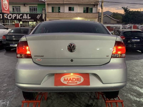 Imagem 5 de 9 de Volkswagen Voyage 1.6 8v