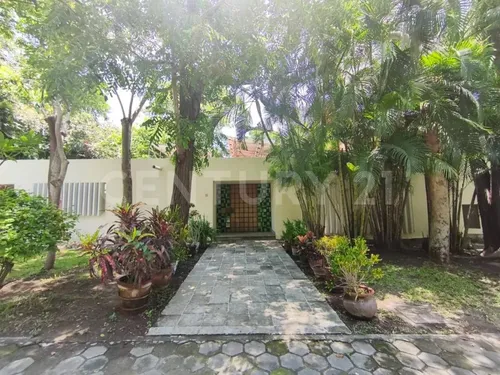 Residencia De Alta Gama En Venta En Exclusivo Condominio Privado | Colima