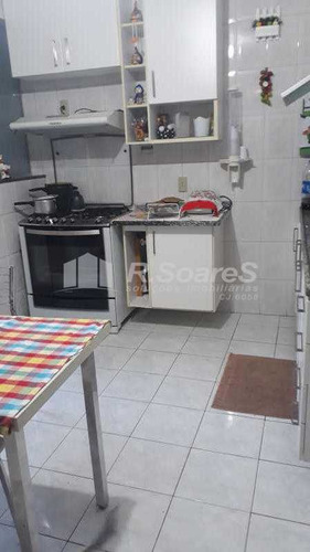 Excelente Apartamento Em Local Nobre De Vila Valqueire - Vvap20684