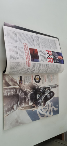 Revista Playstation 232 Destiny 2 Injustice C Pôster Duplo (Usado)