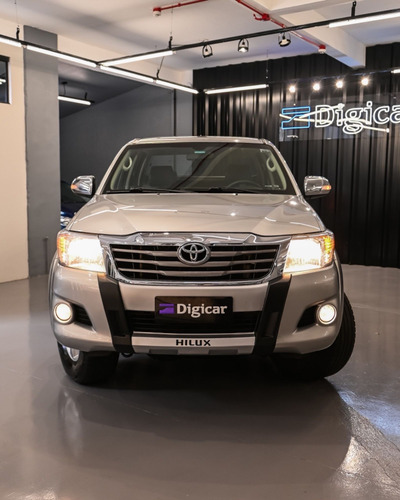 Toyota Hilux CD SRV 4x2 2.7 Flex 16V Aut.