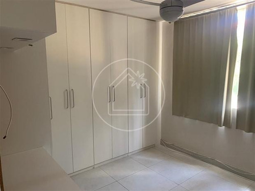 Imagem 15 de 16 de Apartamento - Ref: 878719