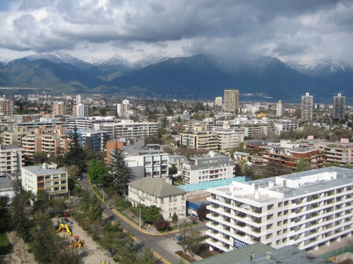 Gran Vista A Plaza Las Lilas