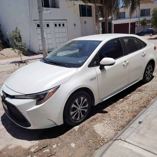 Toyota Corolla 1.8 Hybrid At