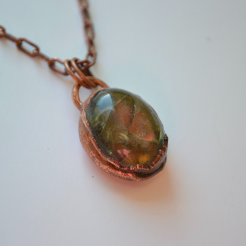 Imagen 3 de 6 de Collar De Labradorita Con Cadena De Cobre, Joyeria De Autor