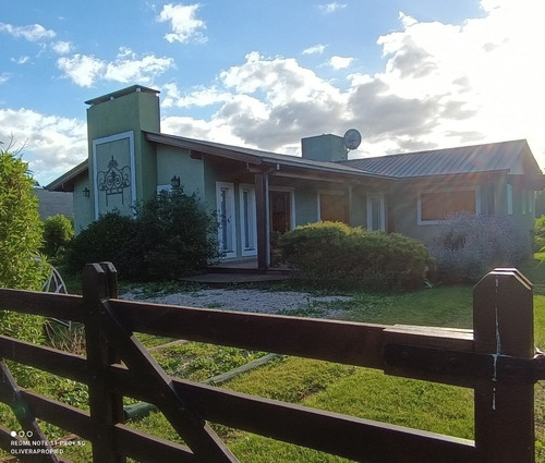 Imagen 4 de 25 de Casa De Corte Campestre