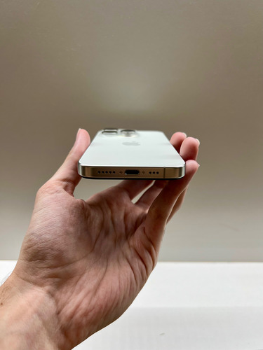 Iphone 15 Pro 128gb Blanco Batería 89% En Caja Impecable Blanco (Usado)