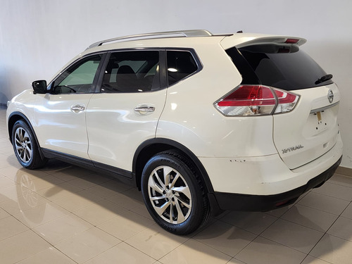 Nissan X-Trail 2.5 Exclusive 3 Row Mt