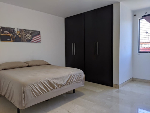 Imagen 14 de 25 de Negociable! Exclusivo Townhouse En Las Chimeneas, Residencias Aragón. 04125038440