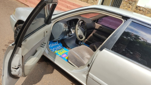 Imagen 4 de 4 de Toyota Sprinter Sportage