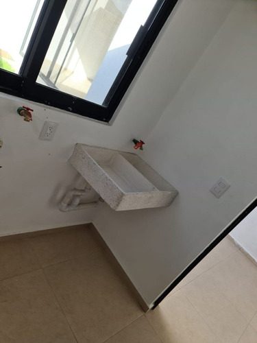 Se Vende Casa En Cañadas Del Arroyo, 4ta Recamara En Pb, Jardín, Doble Altura !