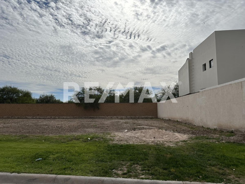 Terreno En Venta En Las Villas