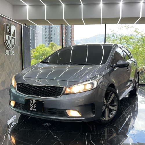 Kia Cerato Pro Sx 2da Generacion 2017